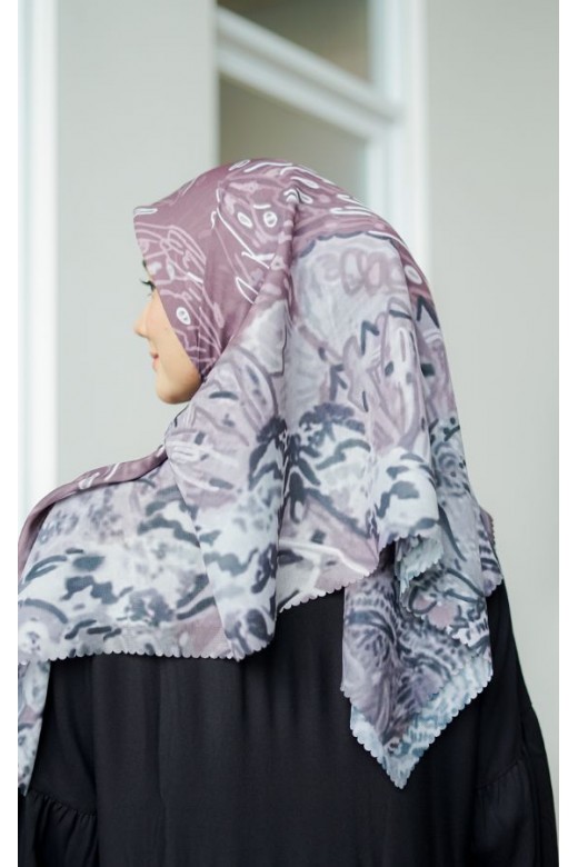 Hijab Segi 4 Monarch Butterfly Rose Dust